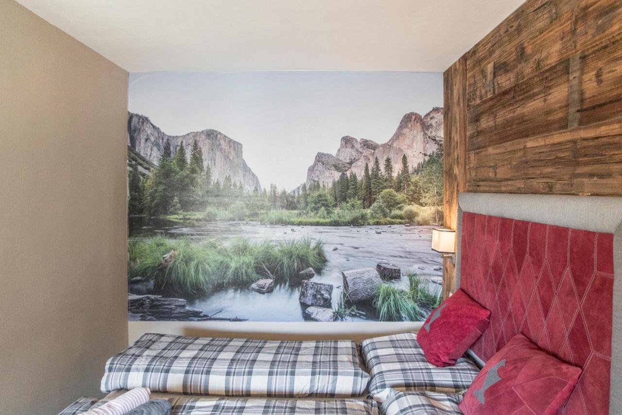 Apartment 1 *